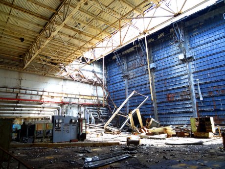 Chernbyl roof collapse, June 2013 visit (IAEA) 460x345