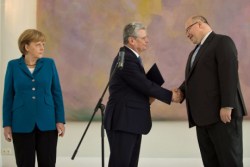 Merkel, Gauck and Altmaier, May 2012 (250x167)