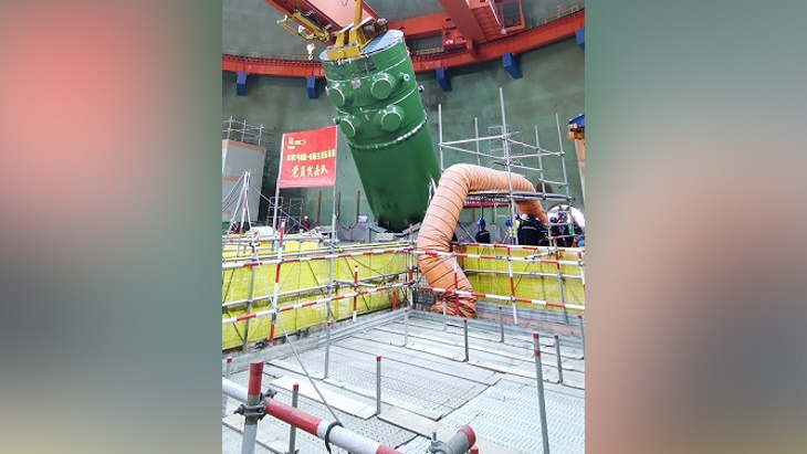 Reactor vessel in place at Tianwan 7