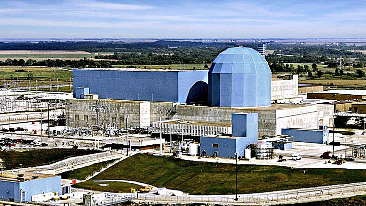 Three Illinois reactors receive licence extensions