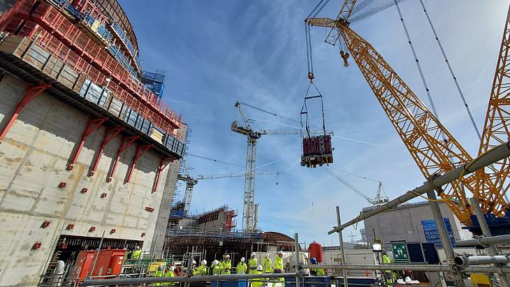 Hinkley Point C&#39;s reactor cavity precast pool installed