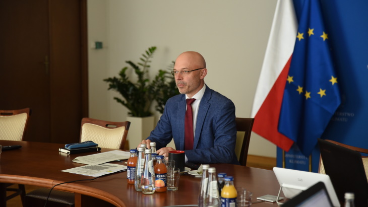 Polish climate minister lists benefits of adopting nuclear