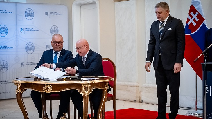Slovakia buys out Czech stake in new nuclear project company